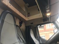 racecar-transporterrenaultdaf-excellent-condi