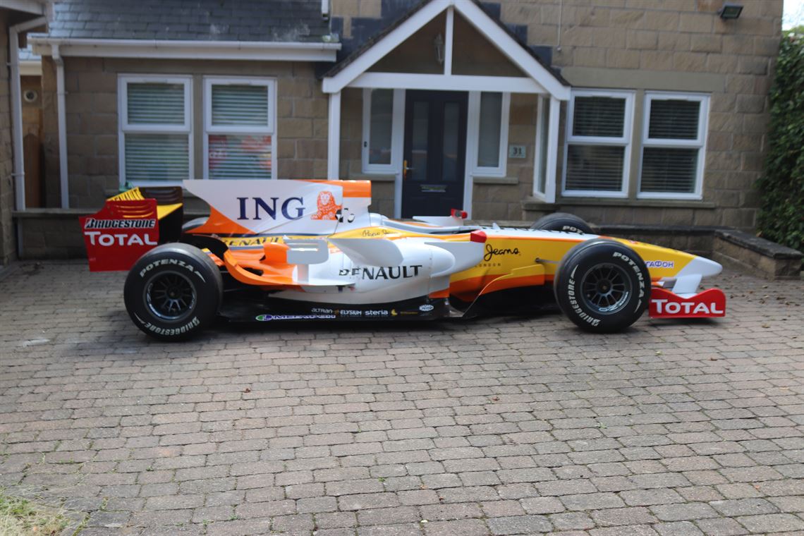 sold-benetton-b-201-01-renault-f1-car-in-hond