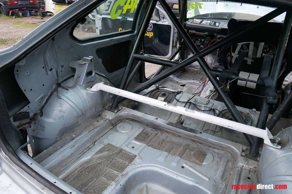 bmw-compact-race-car