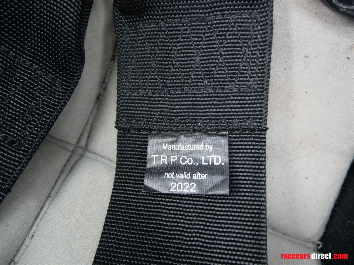 bmw-compact-race-car