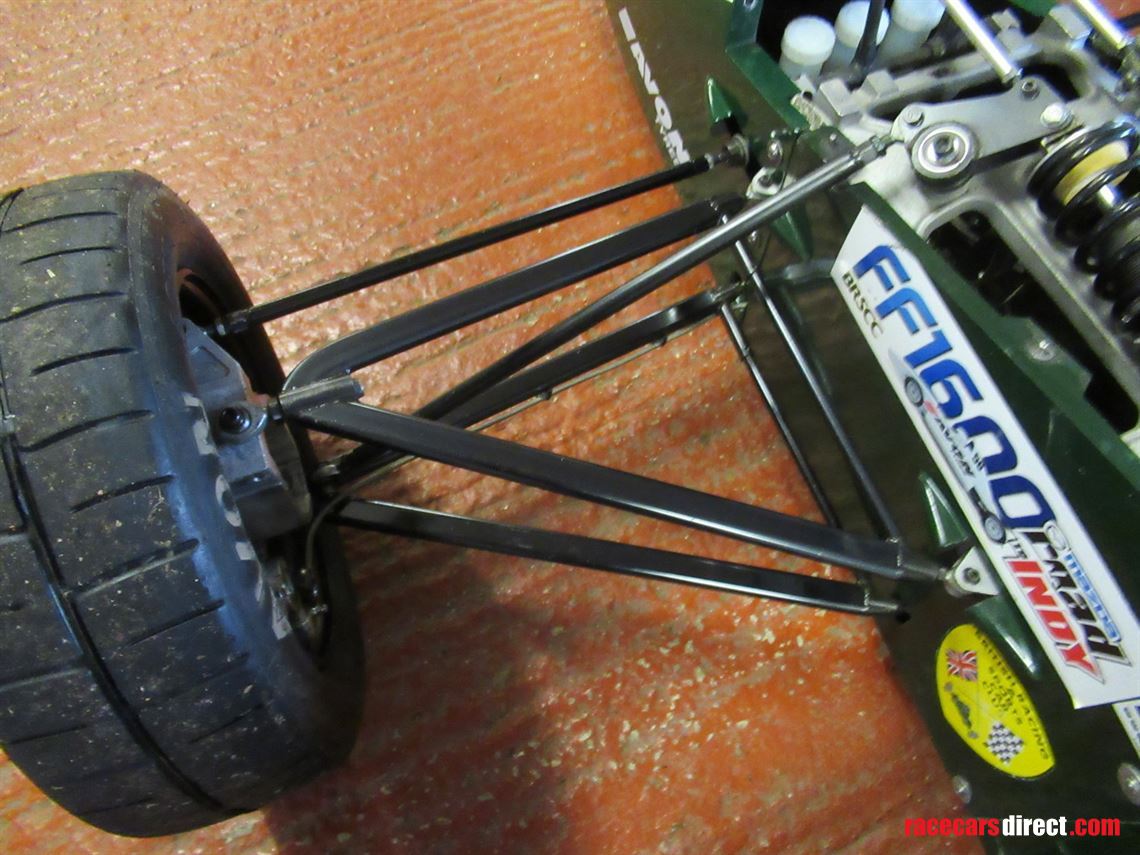 ray-gr09-formulaford-kent