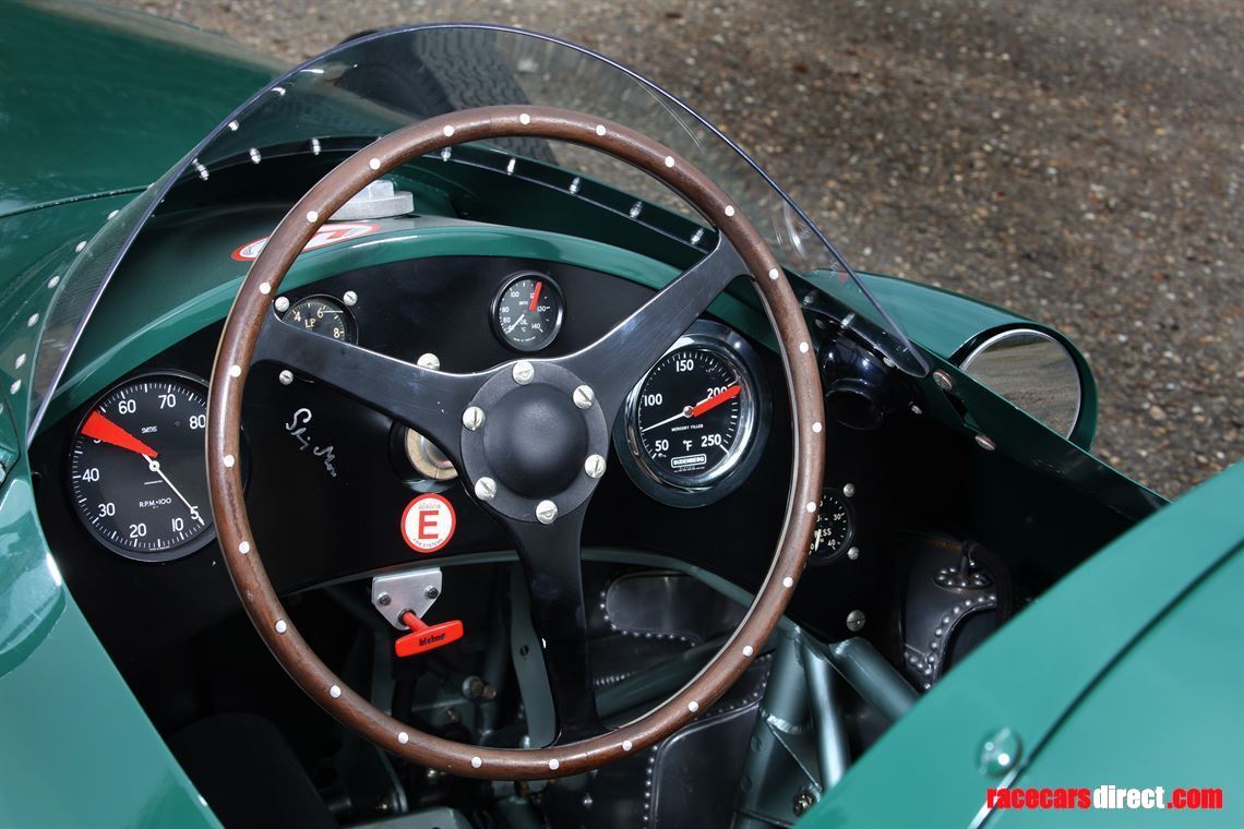 1958-vanwall-vw7