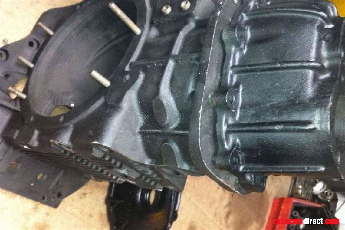 hewland-fg400-and-fga-gearboxes-for-sale