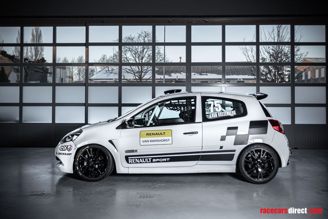 clio-3-x85-cup-car-2012