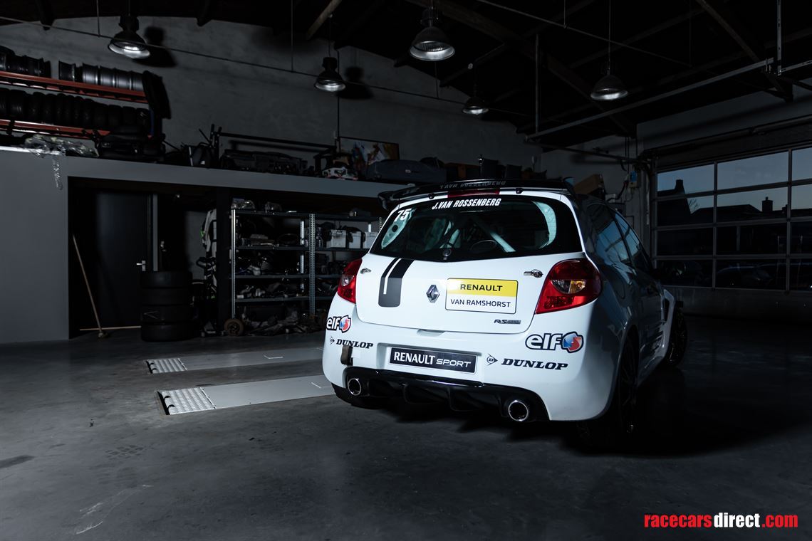 clio-3-x85-cup-car-2012
