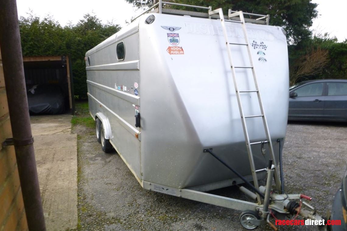 vehicle-transporter-dastle-racebox