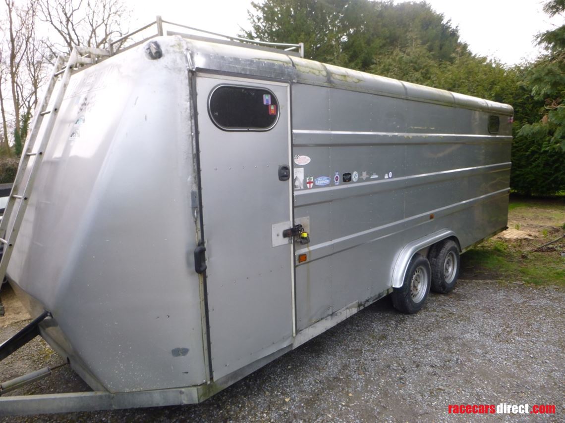 vehicle-transporter-dastle-racebox