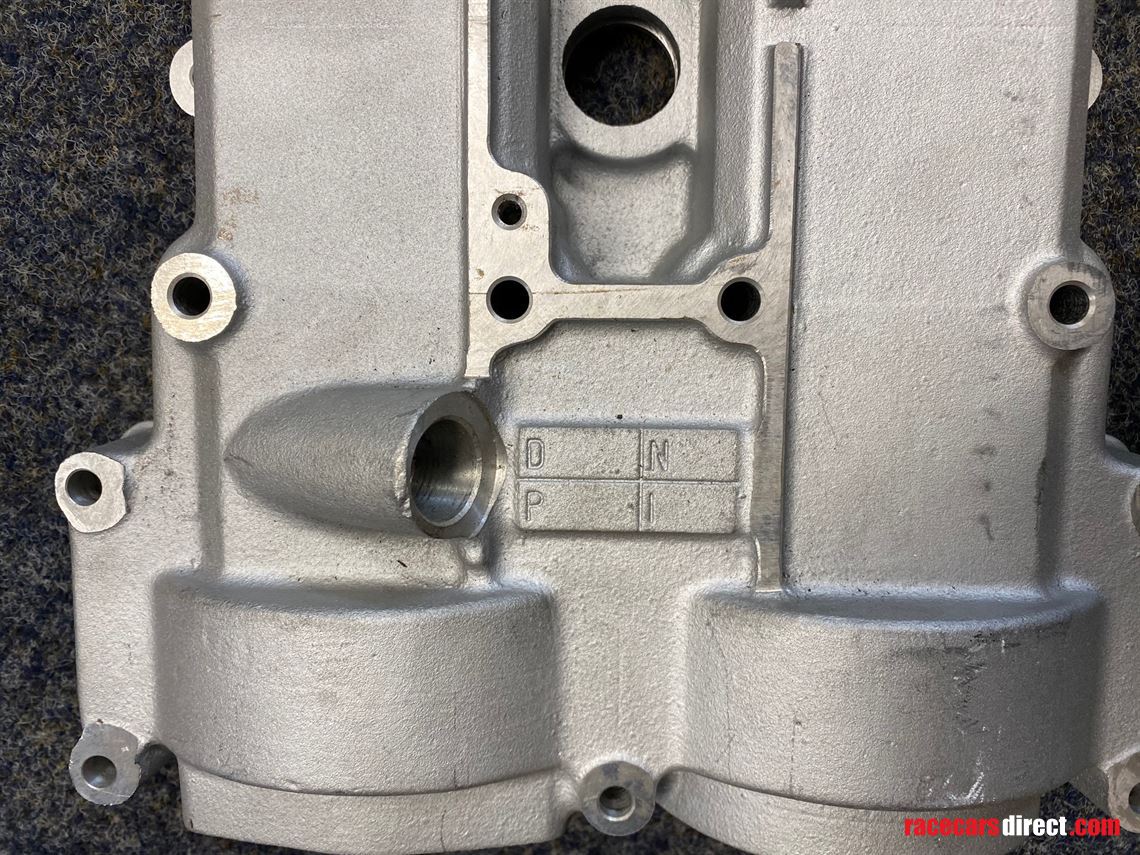 bugatti-eb-110-valve-cover