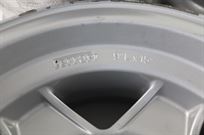 ferrari-512bb-center-lock-wheels