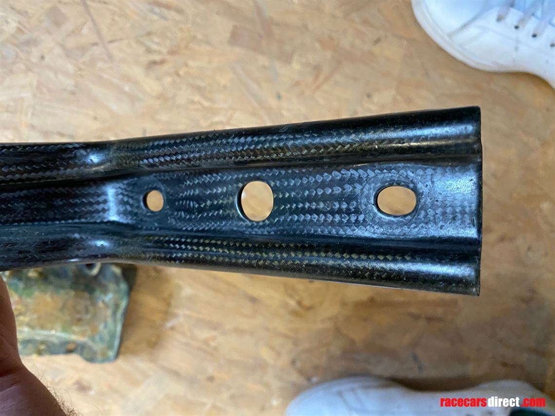 mercedes-benz-dtmitc-carbon-fiber-parts-and-m