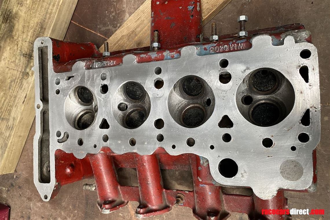 full-race-lotus-twin-cam-head