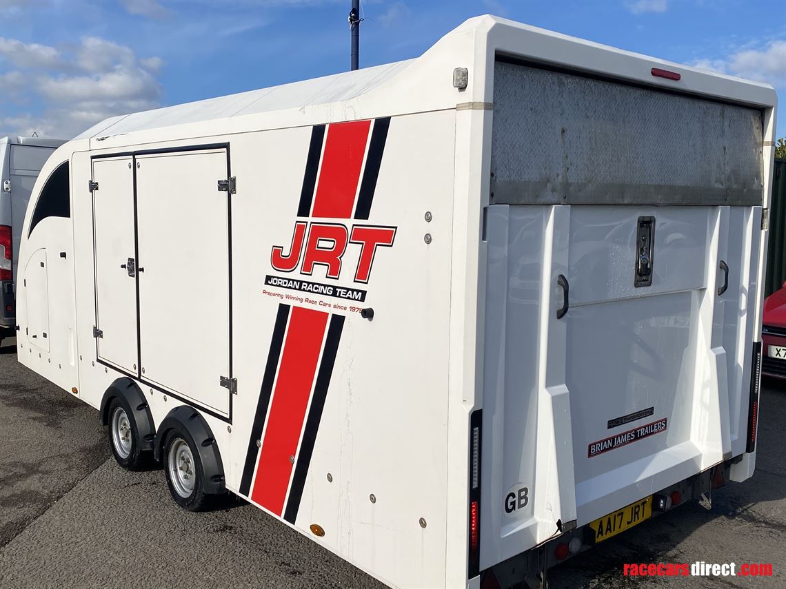 brian-james-race-transporter-5