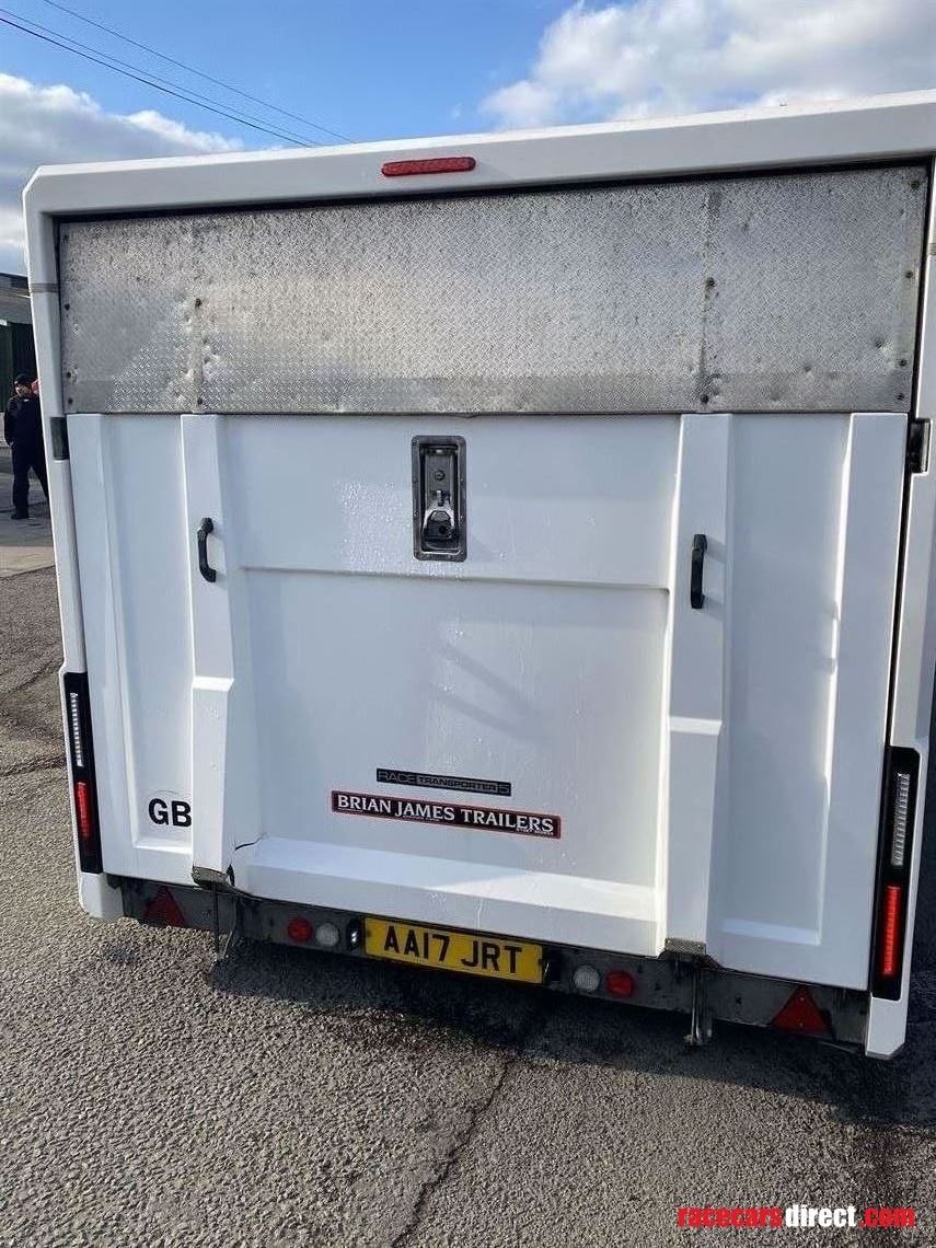 brian-james-race-transporter-5