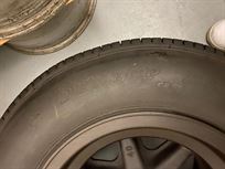 ford-gt40-wheels-with-dunlop-tires