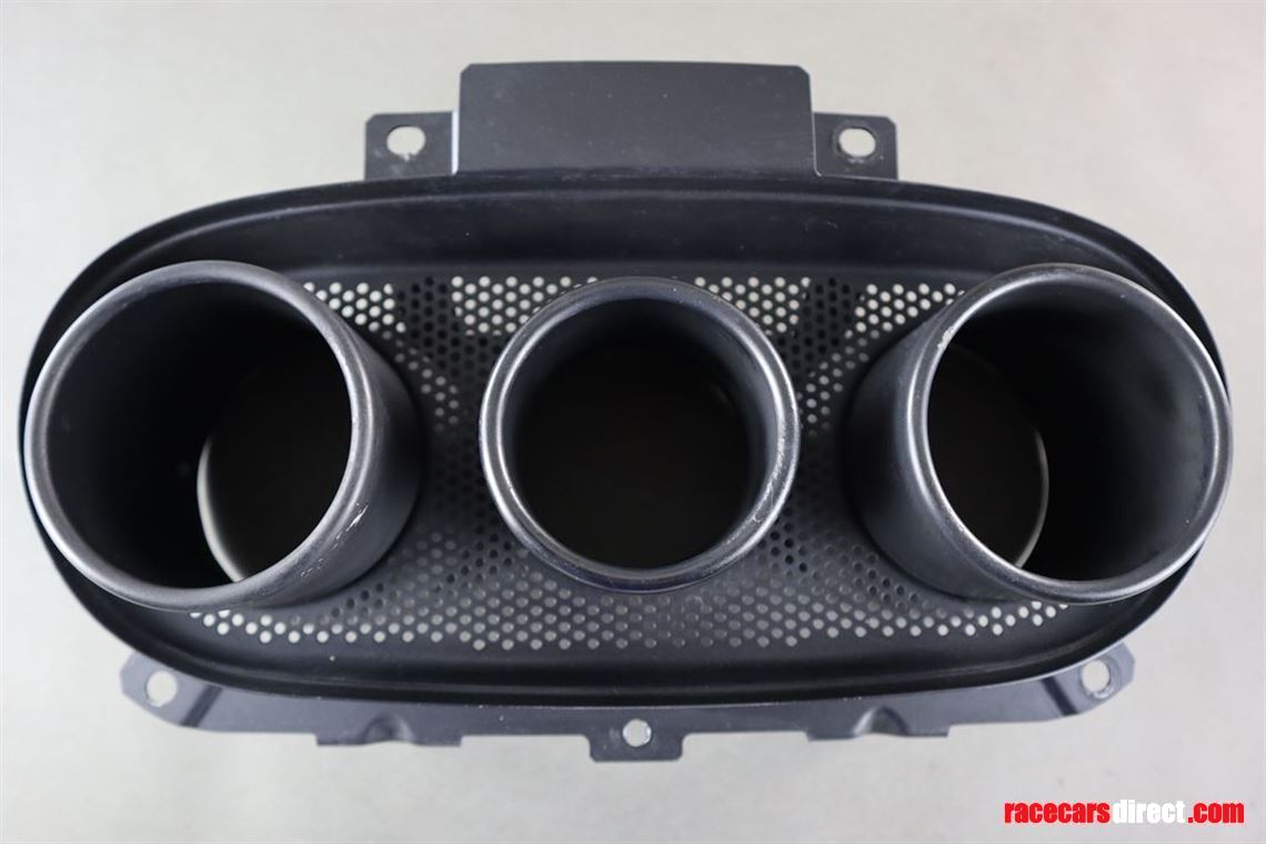 ferrari-458-italia-and-spider-exhaust-tip-261