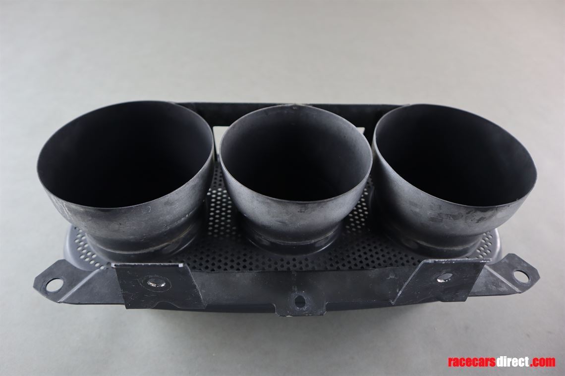 ferrari-458-italia-and-spider-exhaust-tip-261