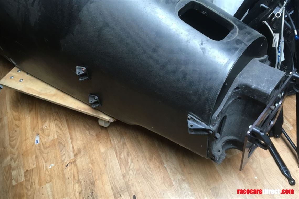 reynard-90d-new-monocoque