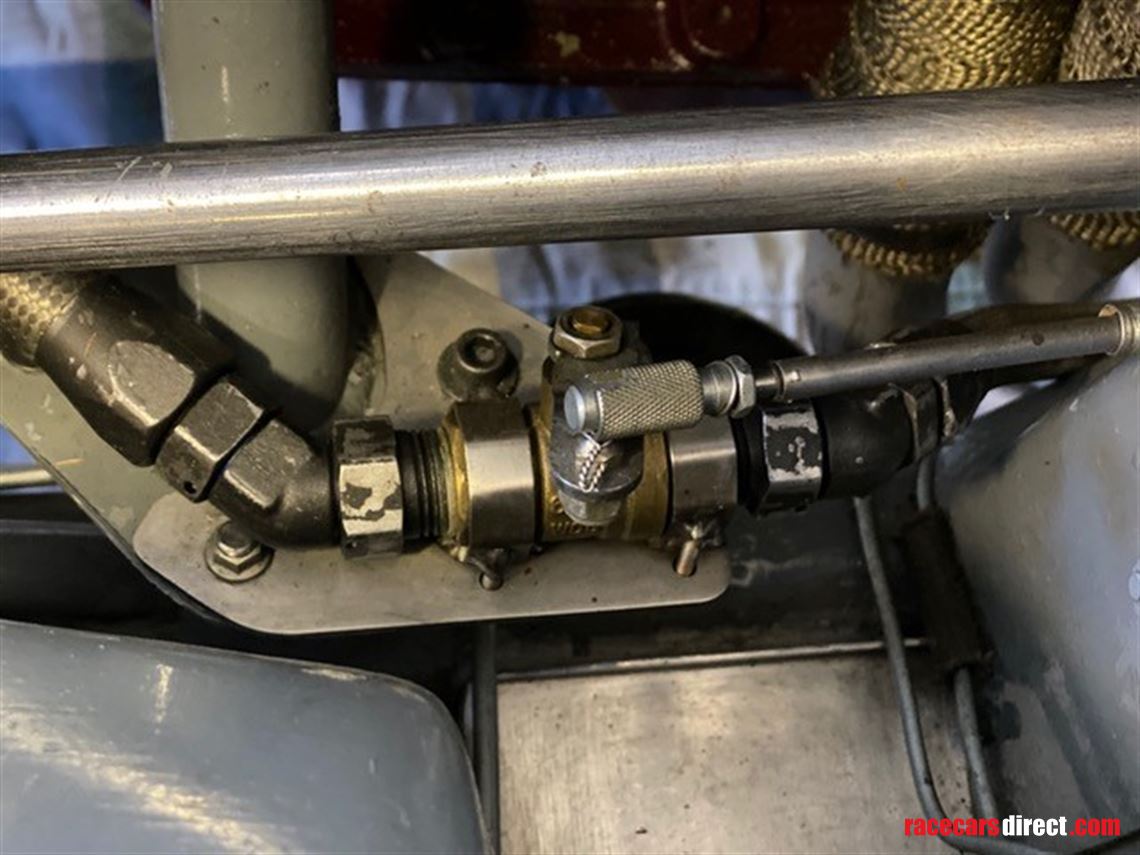 elva-courier-exceptional