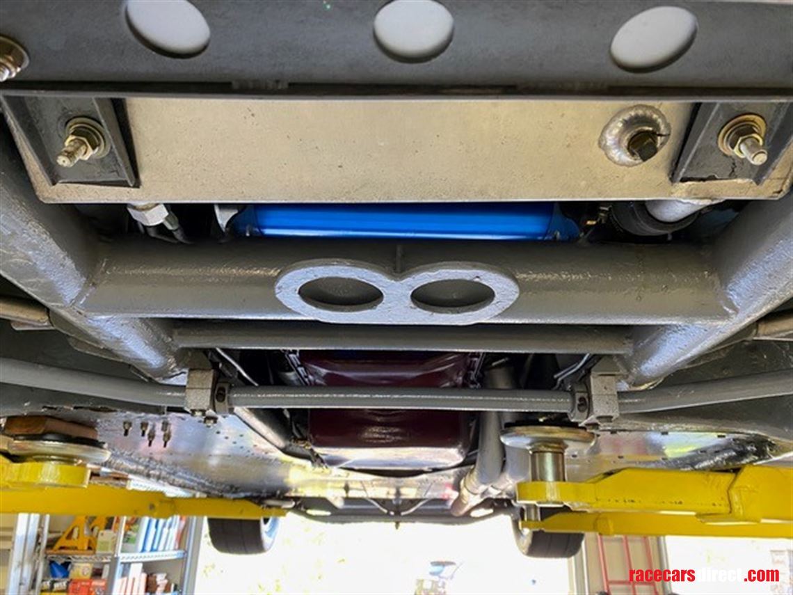 elva-courier-exceptional