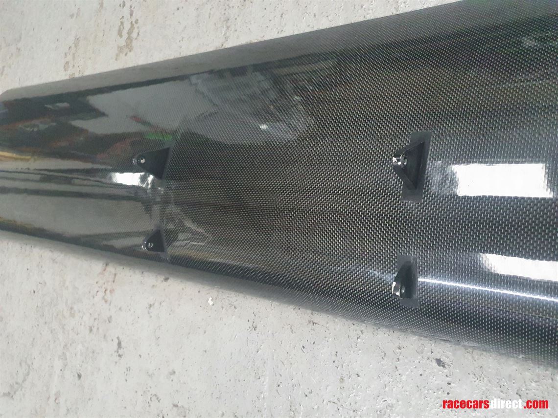 rear-wing---carbon-fibre