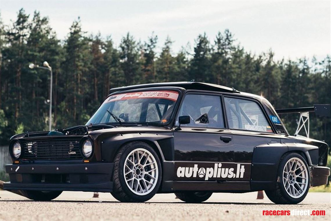 lada-2101-unique-car-with-lancia-integrale-en