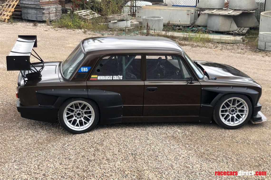 lada-2101-unique-car-with-lancia-integrale-en