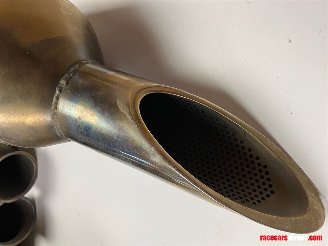 mercedes-benz-sls-gt3-exhaust-parts