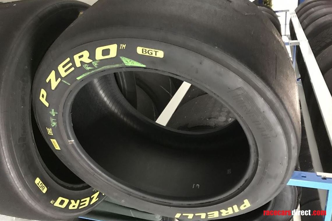 free-used-pirelli-dhe-slicks-80km-to-200-km-a