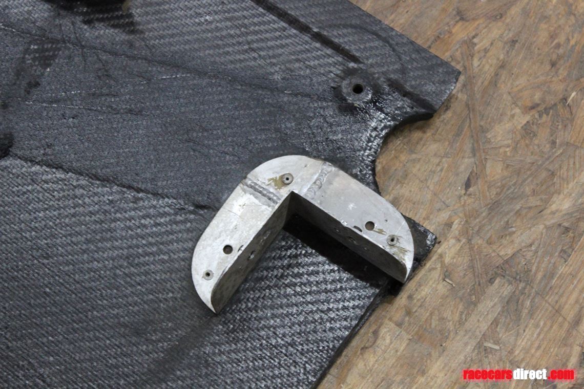 lotus-elise-gt1-floor