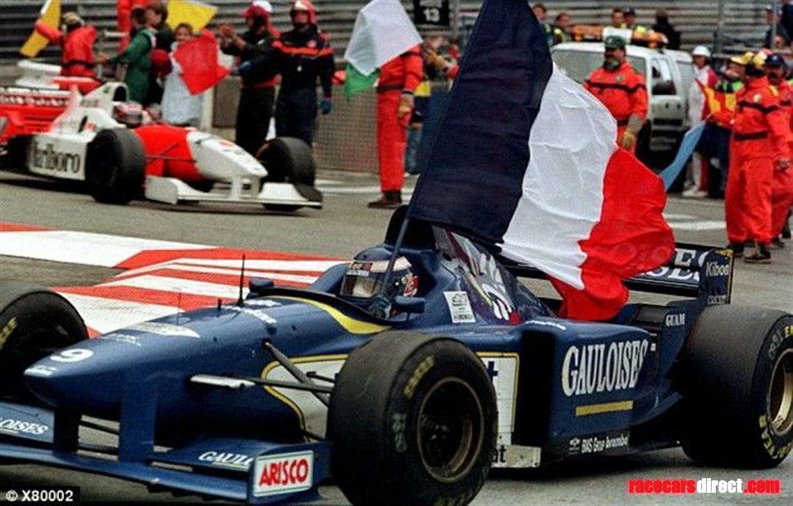 prost-f1-front-wing-endplate