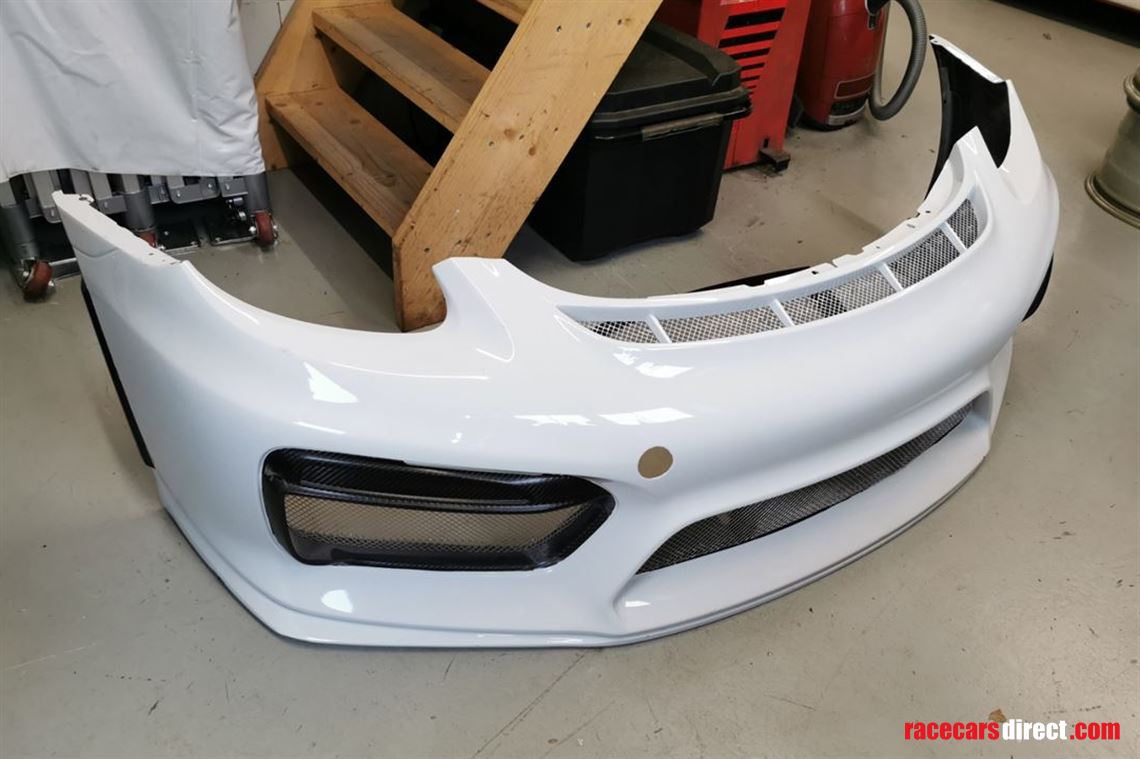 porsche-cayman-981-gt4-cs-mr-parts