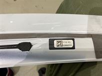 lamborghini-urus-rear-wing