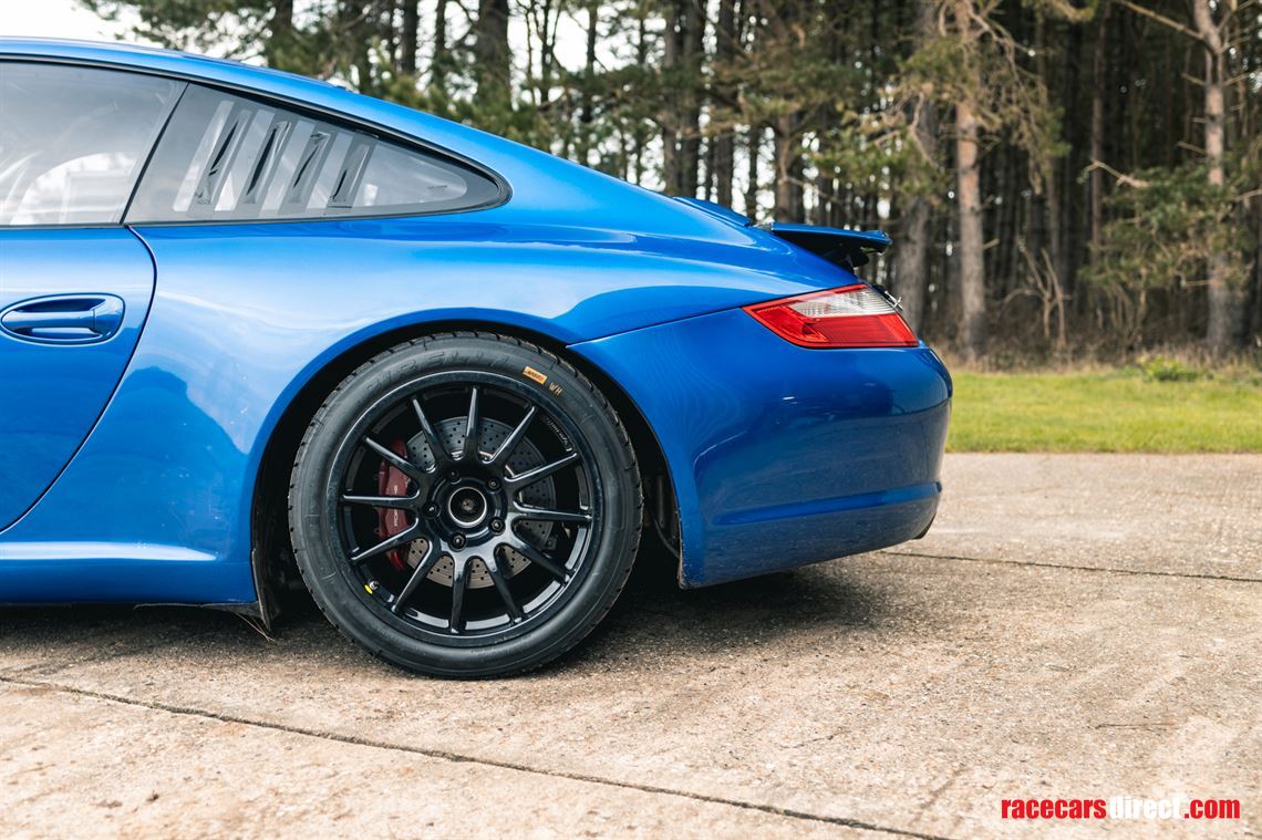 2005-porsche-997-c2s-racecar-or-road-racer