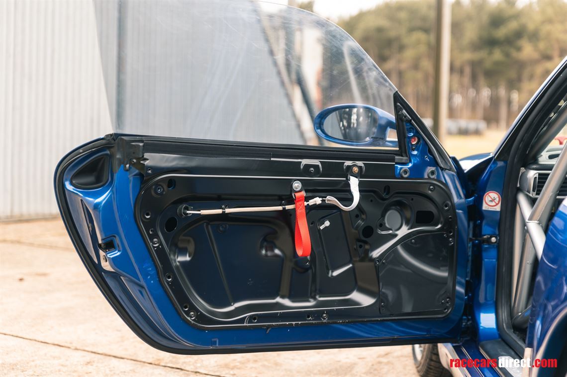 2005-porsche-997-c2s-racecar-or-road-racer