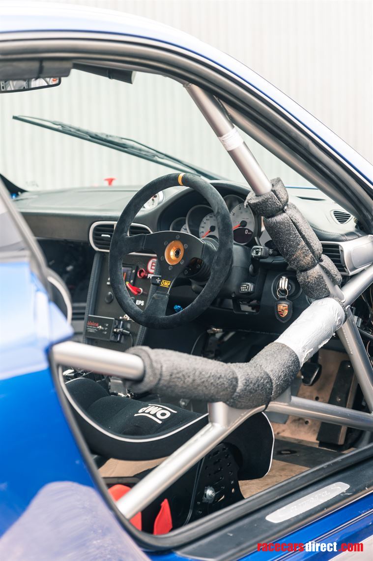 2005-porsche-997-c2s-racecar-or-road-racer