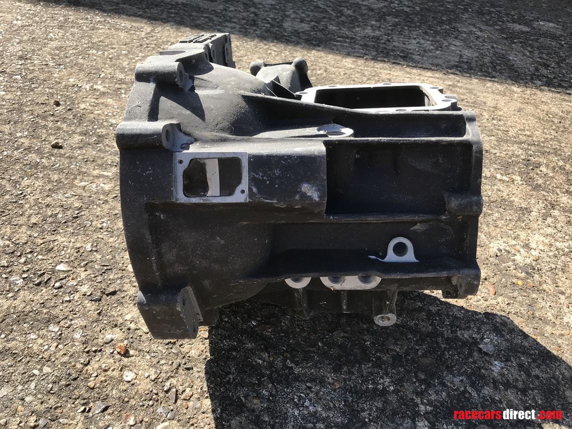 renault-megane-maxi-gearbox-casing