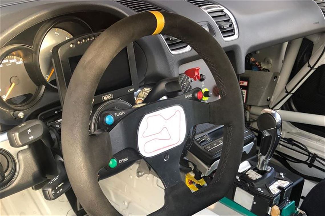 porsche-cayman-gt4-clubsport-mr