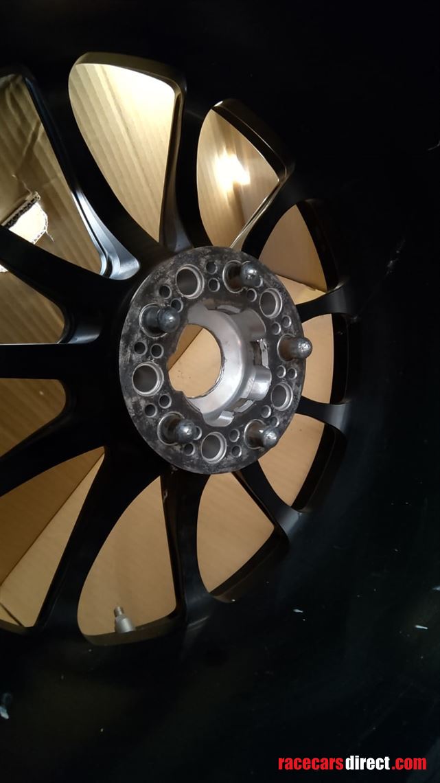 full-set-audi-r8-lms-ultra-oz-alloy-wheels-ce