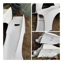 porsche-935-old-rear-wheel-archesmoulding-plu