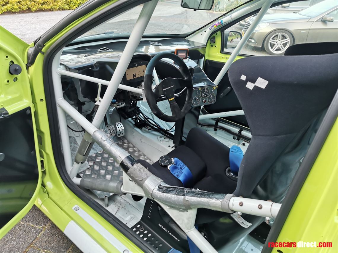 renault-clio-3-cup-2012