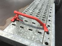 BJ Adjustable Chocks