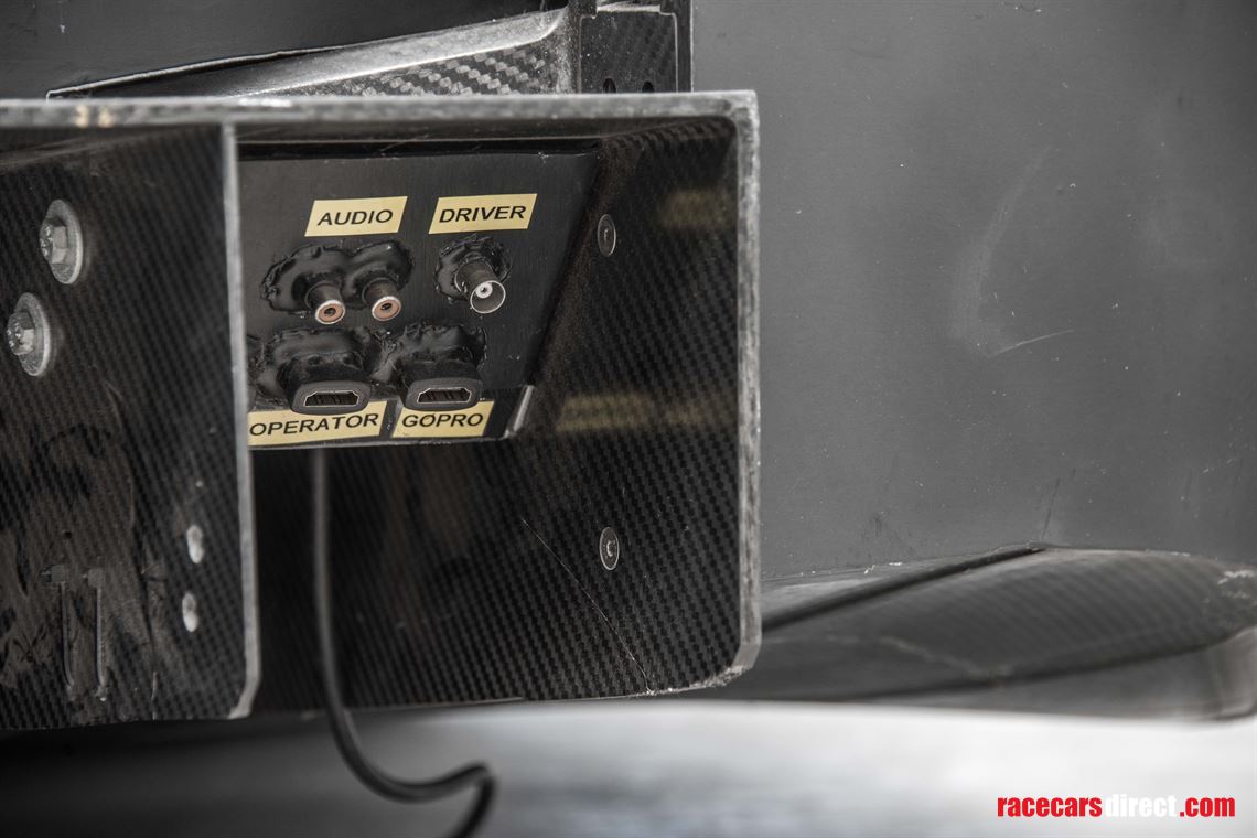 bmw-m4-dtm-rolling-chassis-show-car-simulator