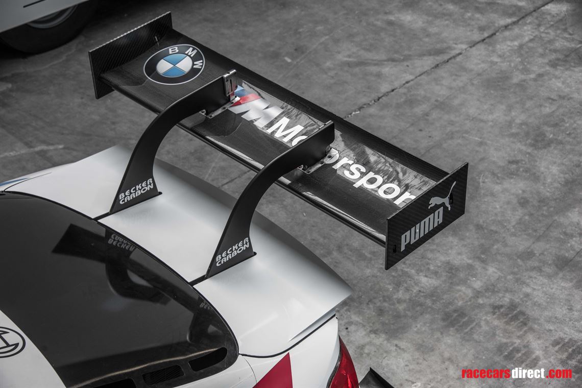 bmw-m4-dtm-rolling-chassis-show-car-simulator