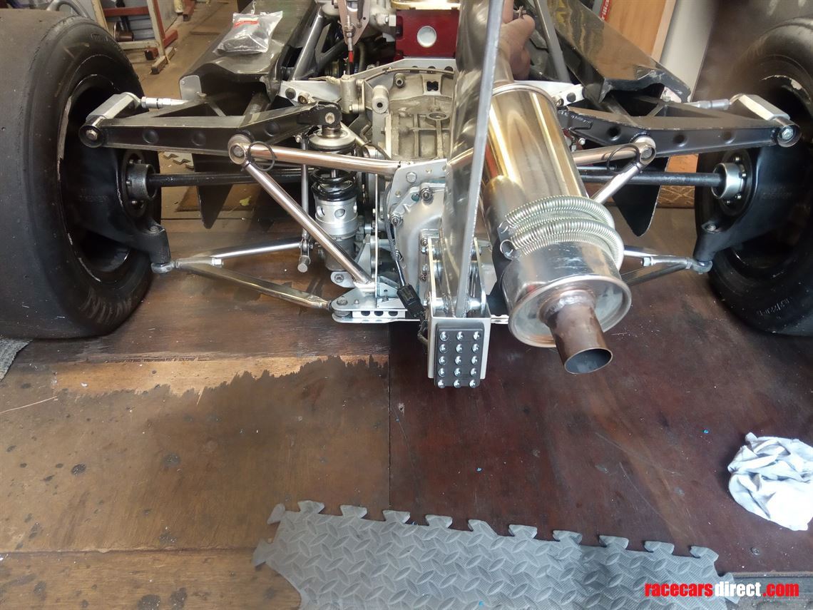 van-diemen-rf8283-ff2000