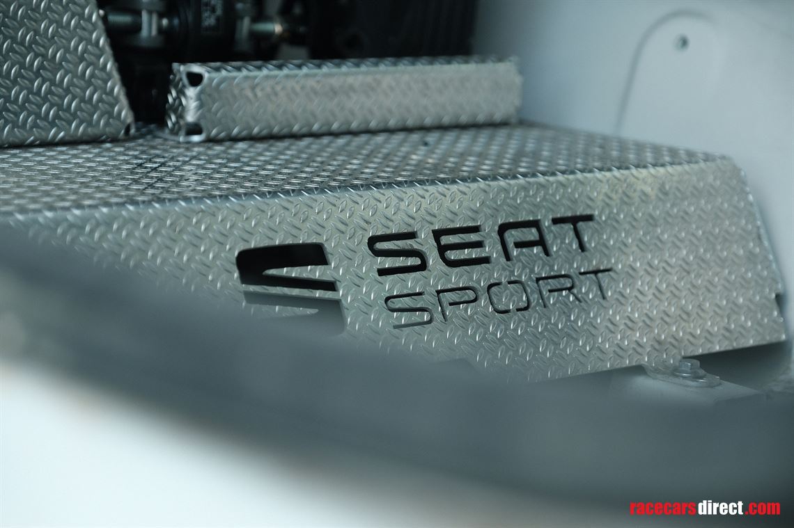 seat-leon-cupra-v3-tcr-dsg-350hp