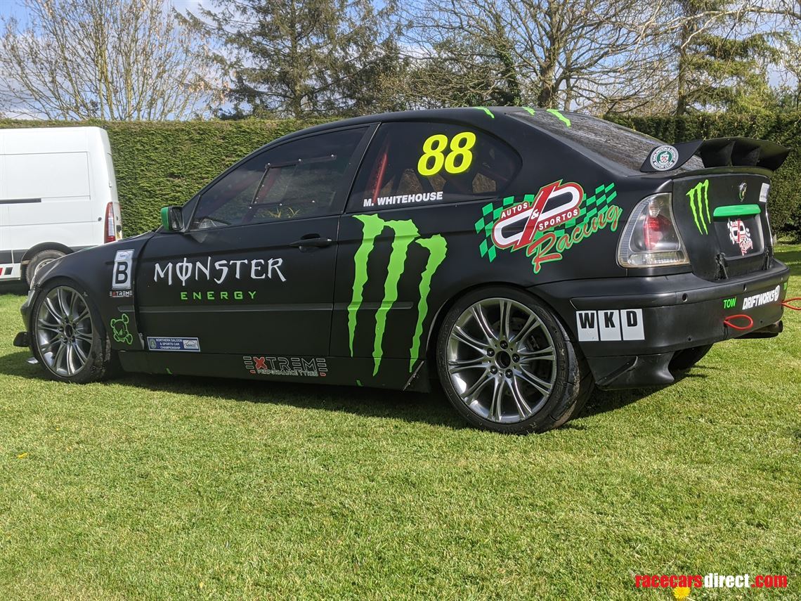 bmw-compact-28-race-sold