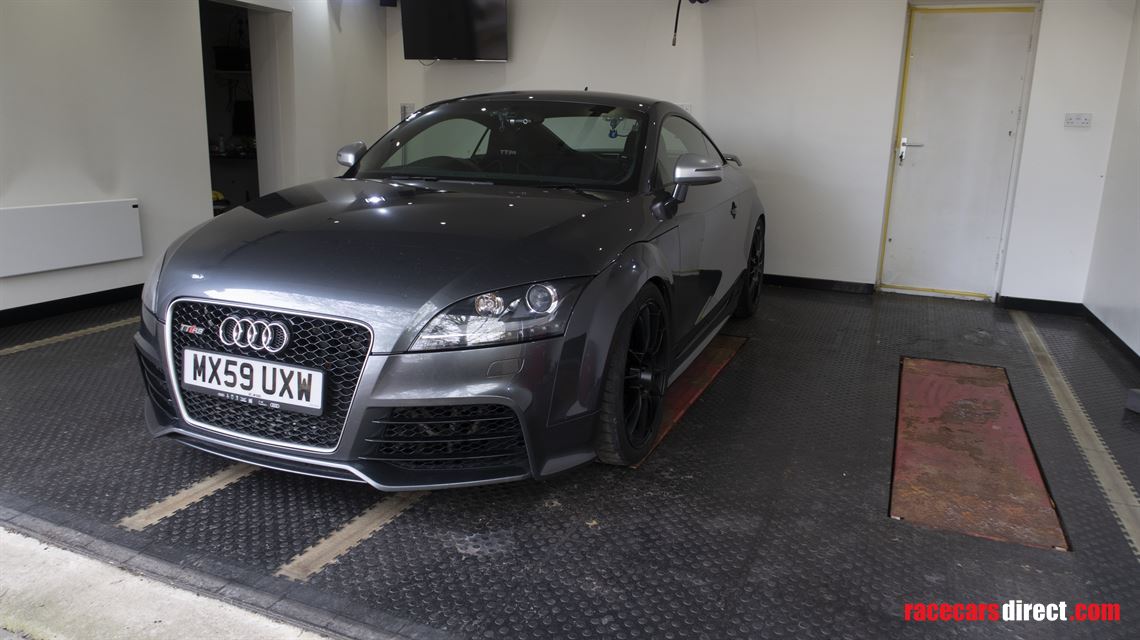 audi-tt-rs-endurance-long-distance-tracktrip