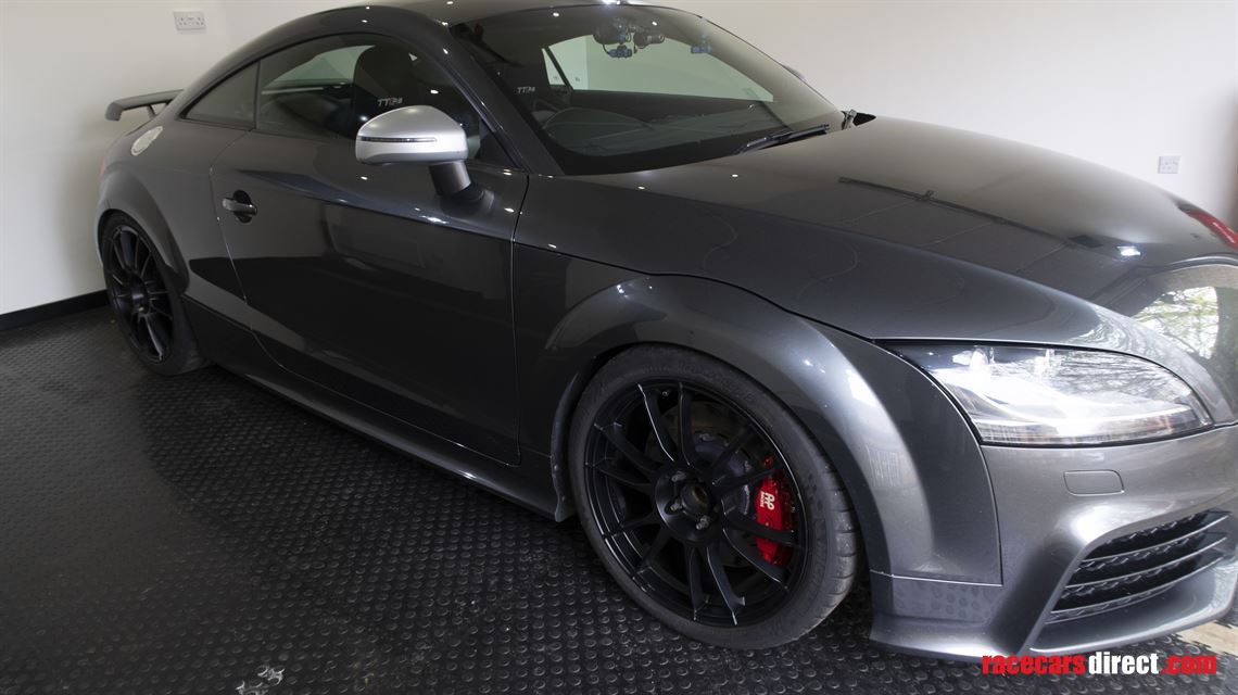 audi-tt-rs-endurance-long-distance-tracktrip