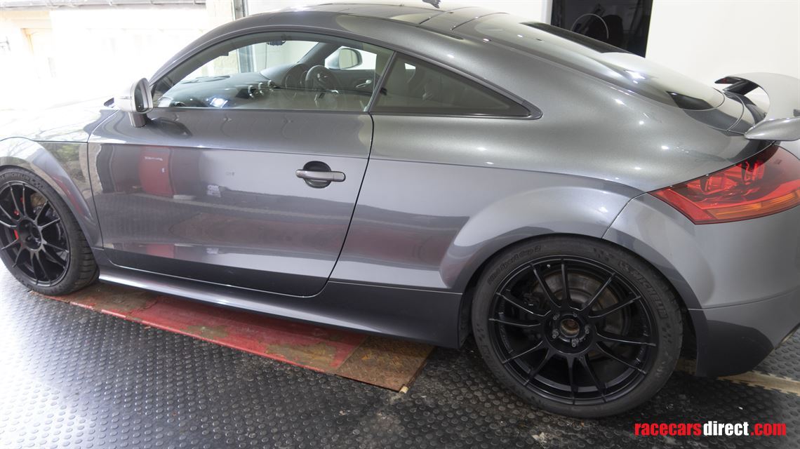 audi-tt-rs-endurance-long-distance-tracktrip