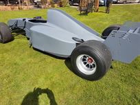 f1-full-size-show-car